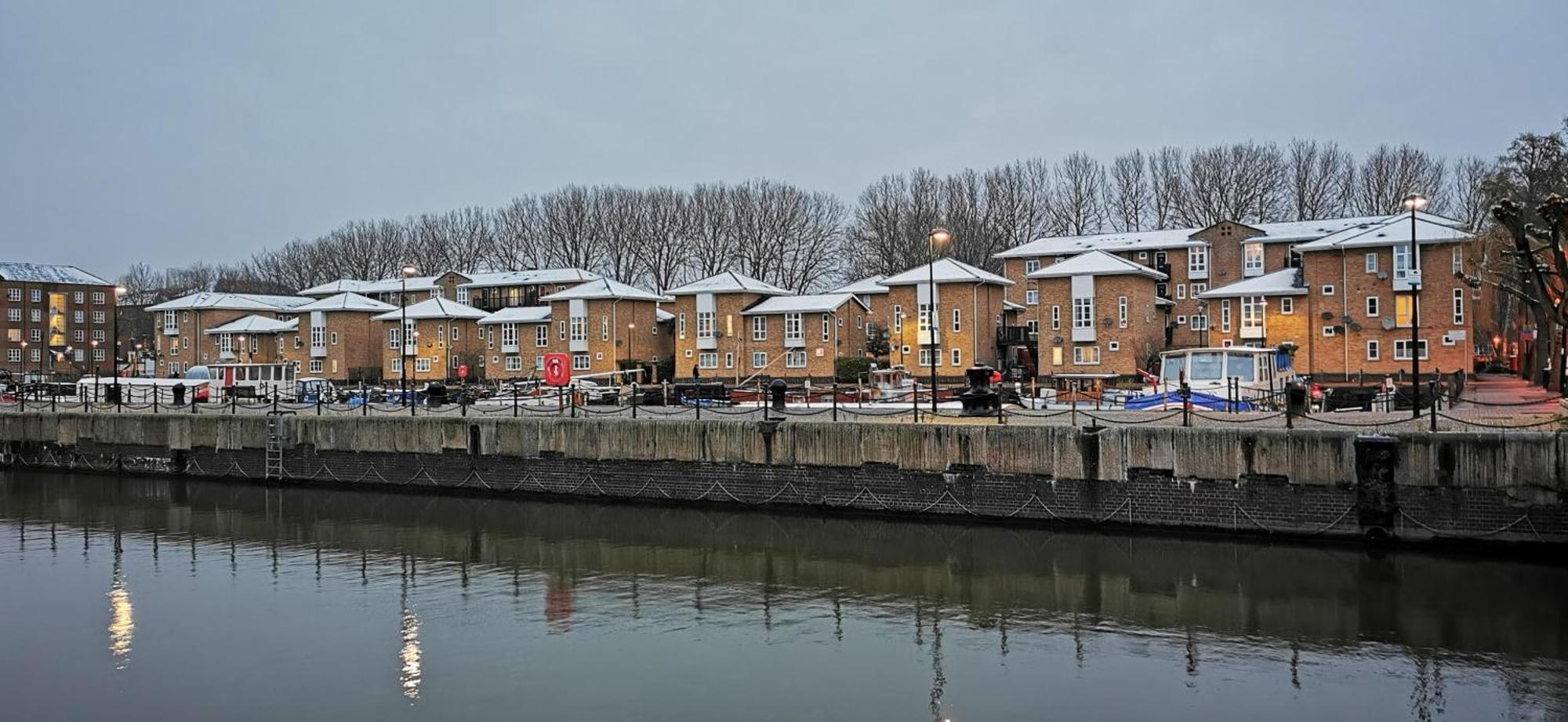 Riverside 1Br With Easy Transport 20Min To City Centre Londyn Zewnętrze zdjęcie